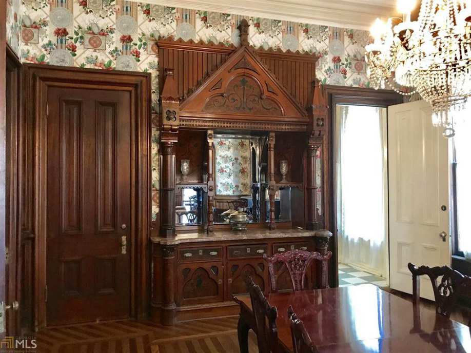1668704082_356_Inside-Victor-Creel039s-1882-Second-Empire-Manor-from-Stranger-Things