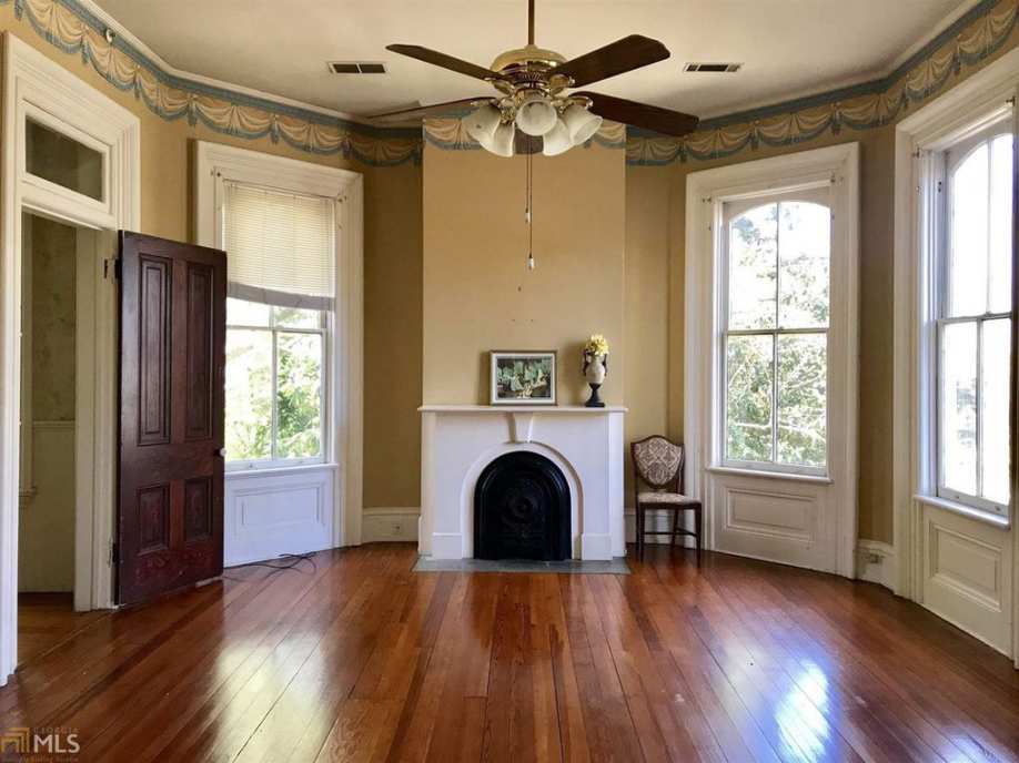 1668704083_852_Inside-Victor-Creel039s-1882-Second-Empire-Manor-from-Stranger-Things