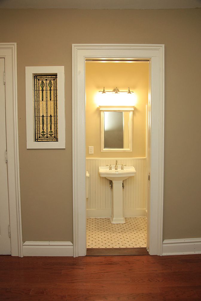 An 1870s Victorian Mansion With Beautiful Light (36)