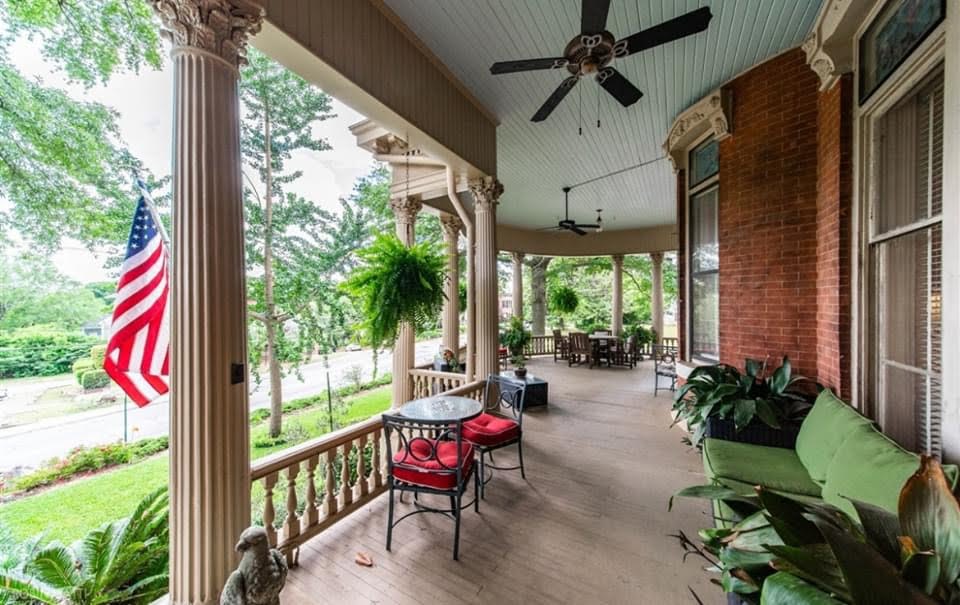 1887 Burke Mansion For Sale In Macon Georgia (3)