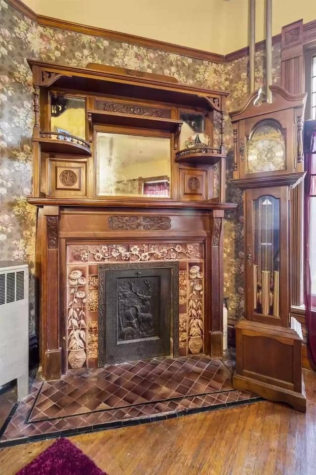 1893 Queen Anne For Sale In Vinton Iowa (6)