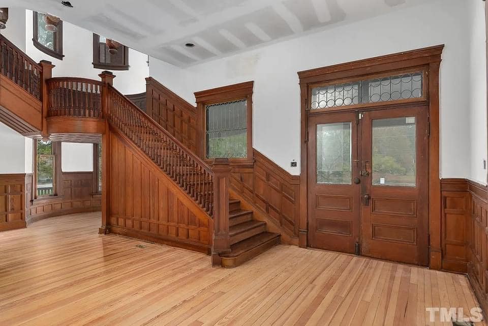 1904 Fixer Upper For Sale In Franklinton North_yyth (1)