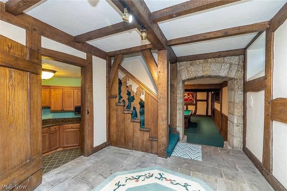 1935 Tudor Revival For Sale In Brecksville Ohio (11)