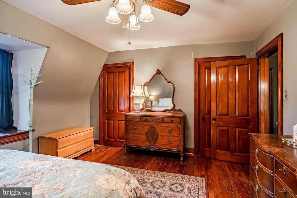 1893 Victorian For Sale In Wyncote Pennsylvania (13)