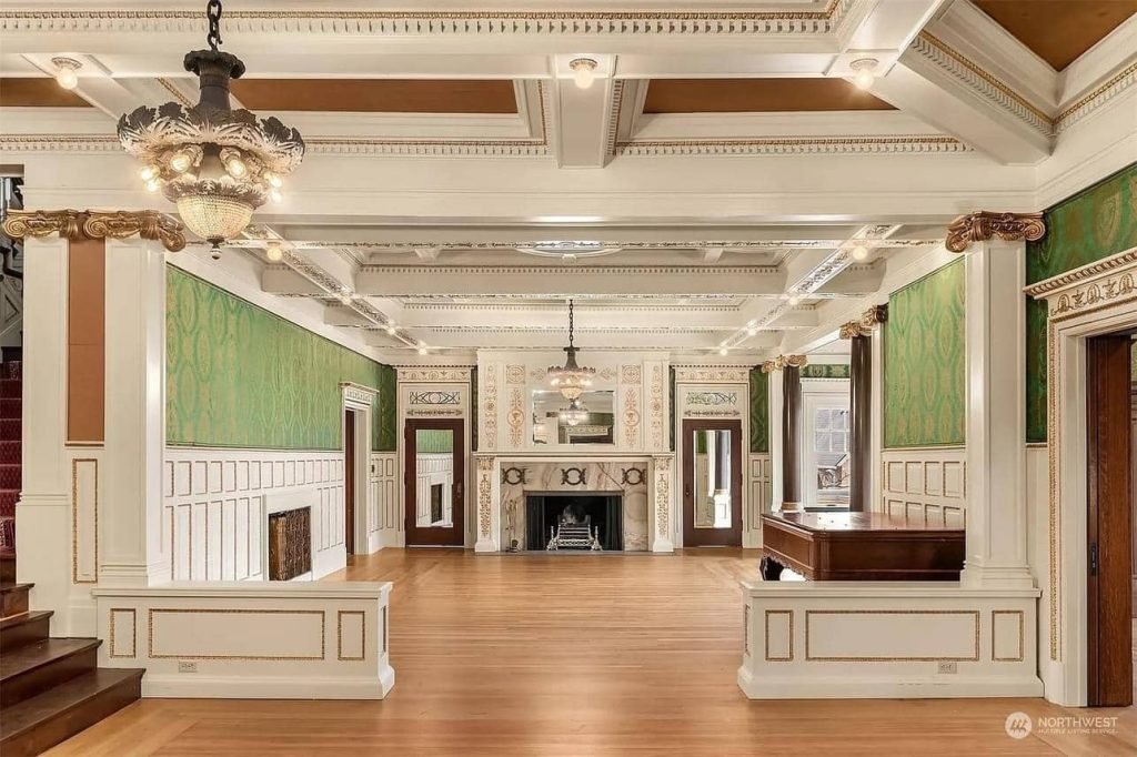 1907 Rust Mansion For Sale In Tacoma Washington (3)