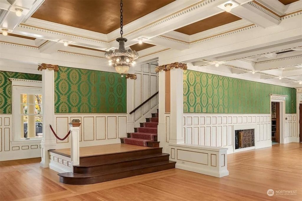 1907 Rust Mansion For Sale In Tacoma Washington (6)