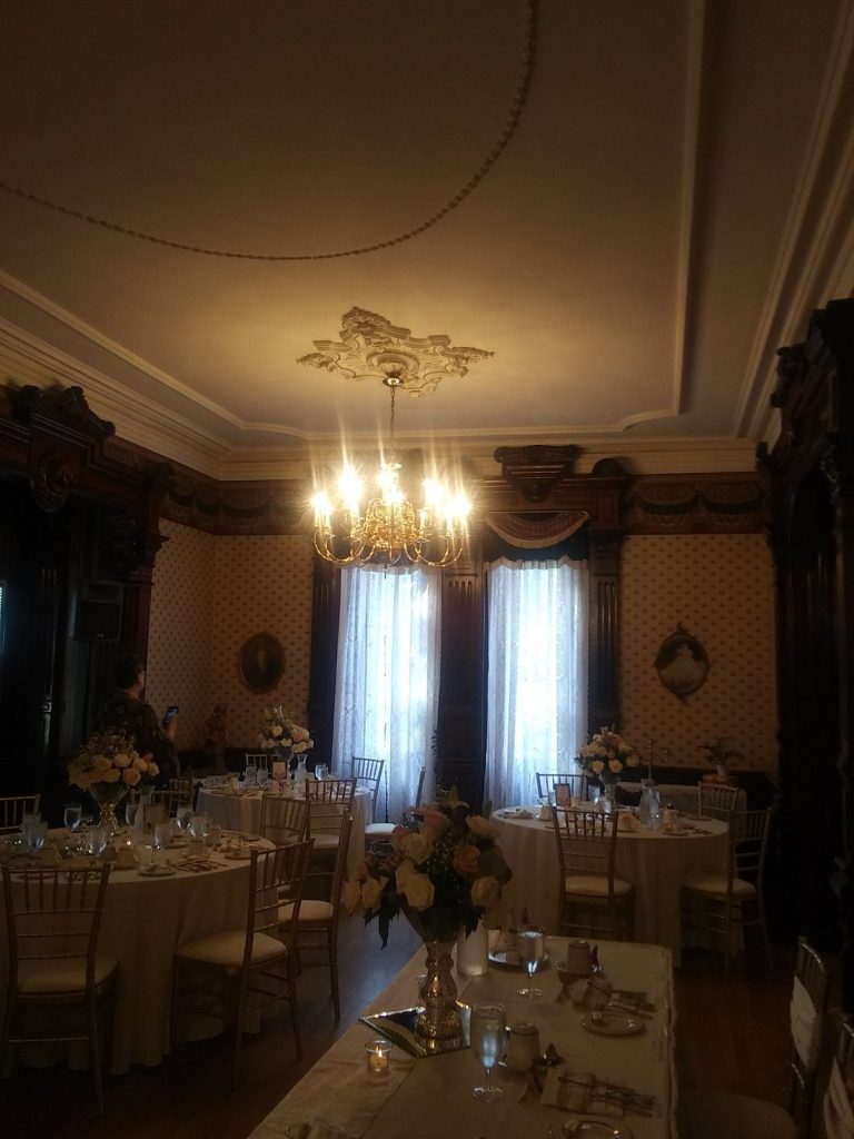 a-romantic-setting-in