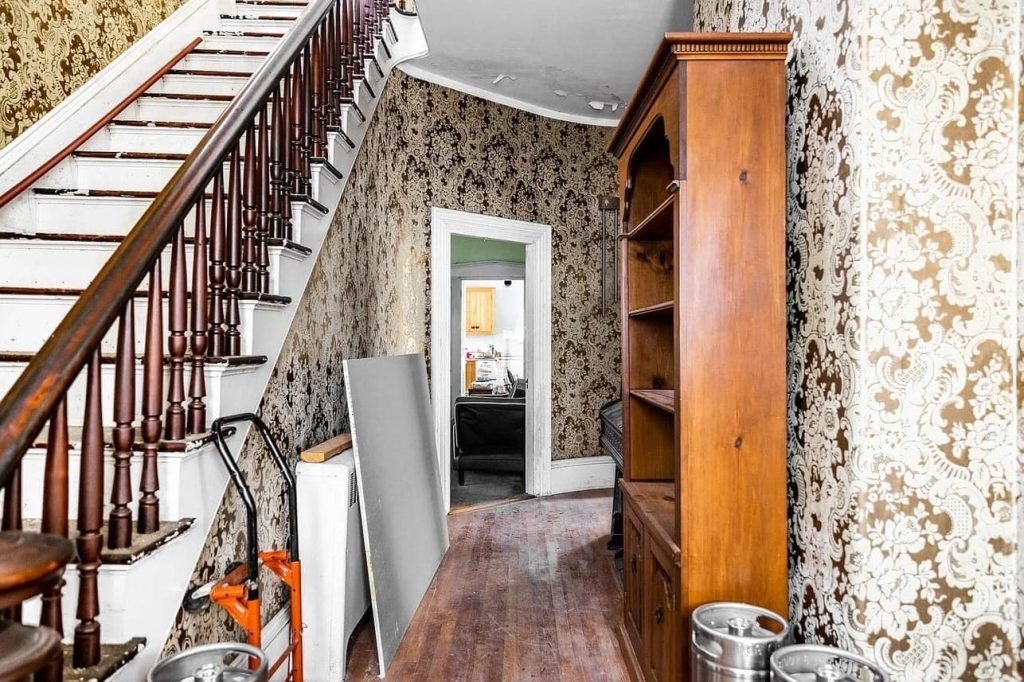 1868 Italianate For Sale In Machias Maine (7)