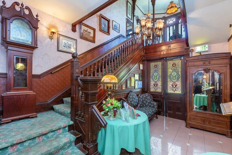 1890 Edwards Mansion For Sale In Redlands Californi (3)