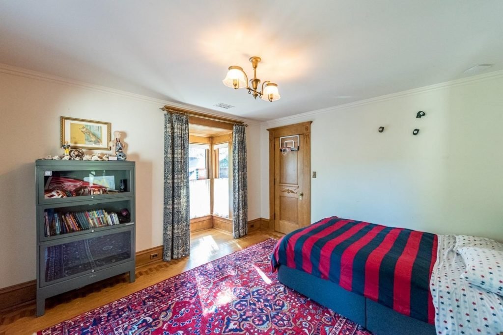 Photo of property at 208 South St_ Chelsea_ (23)