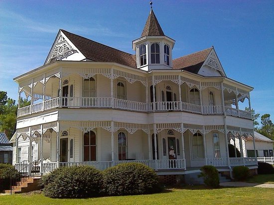 john-blue-house-and-heritage