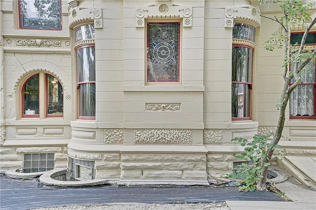 1888 Mansion For Sale In Saint Joseph Missouri (29)