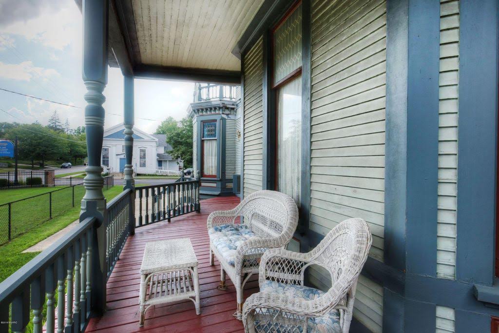 1885 Queen Anne For Sale In Hastings Michigan (43)