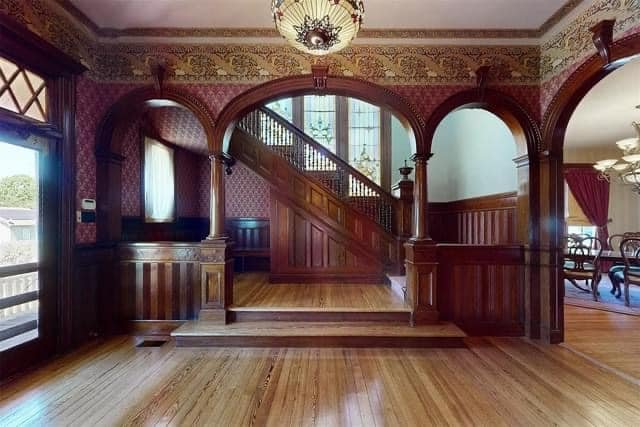 1890 Victorian For Sale In Navasota Texas (3)