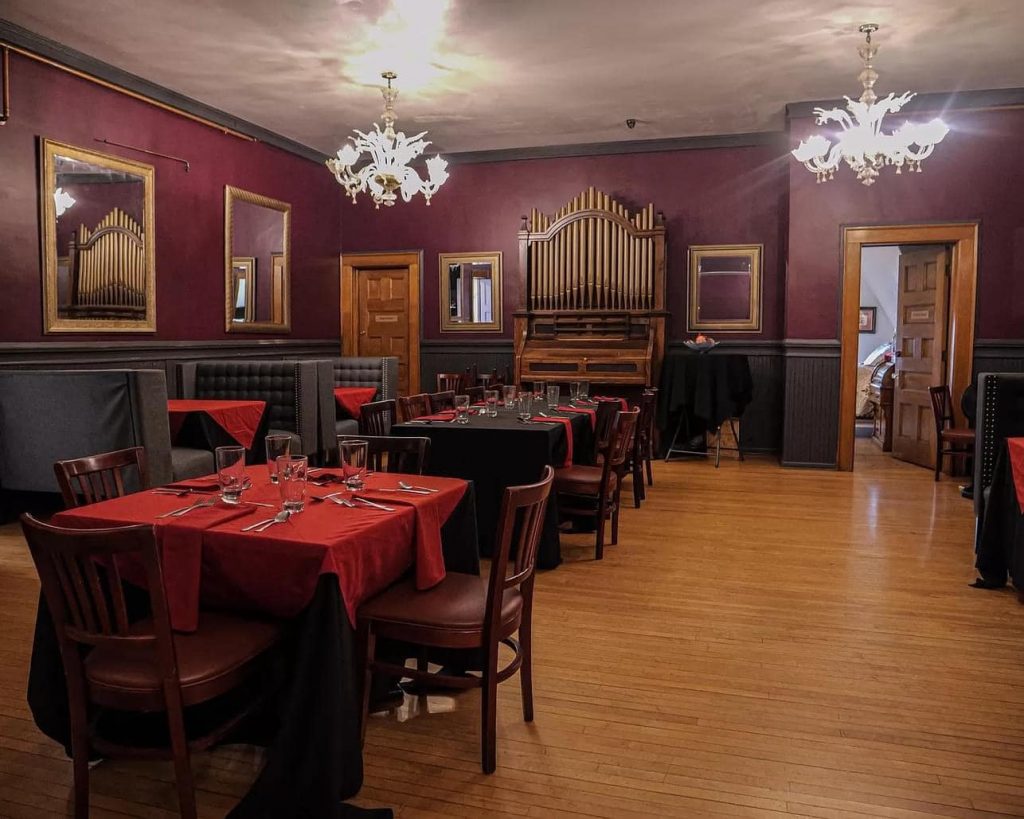 1895 Mansion For Sale In Kalamazoo Michigan (13)