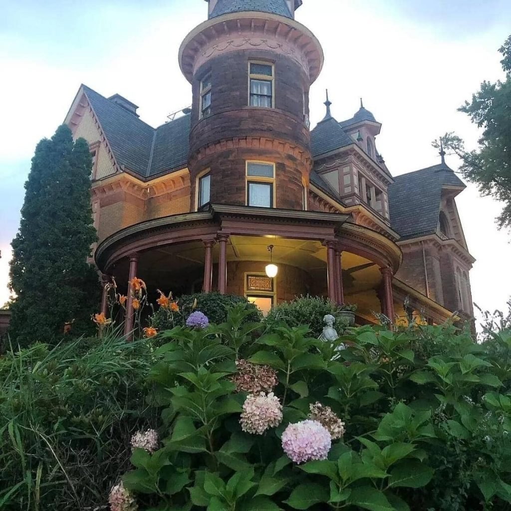 1895 Mansion For Sale In Kalamazoo Michigan (14)
