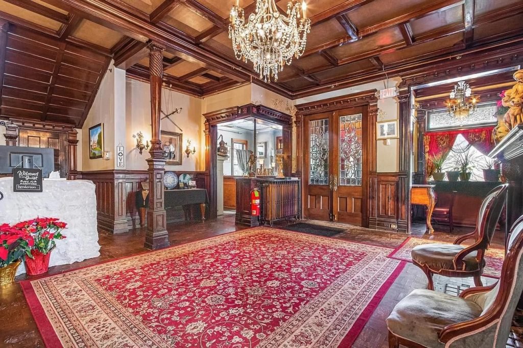 1895 Mansion For Sale In Kalamazoo Michigan (4)