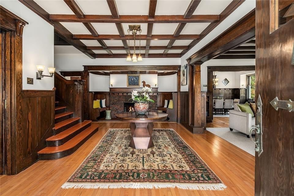 1905 Mansion For Sale In Seattle Washington (3)