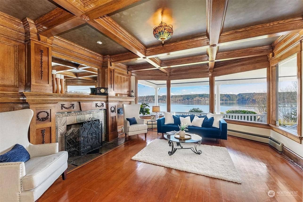 1726508512_311_1913-Waterfront-House-In-Olalla-Washington-8212-Captivating-Houses.jpeg