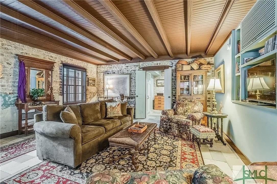 1728665251_487_1868-Historic-House-For-Sale-In-Savannah-Georgia-8212-Captivating.jpeg