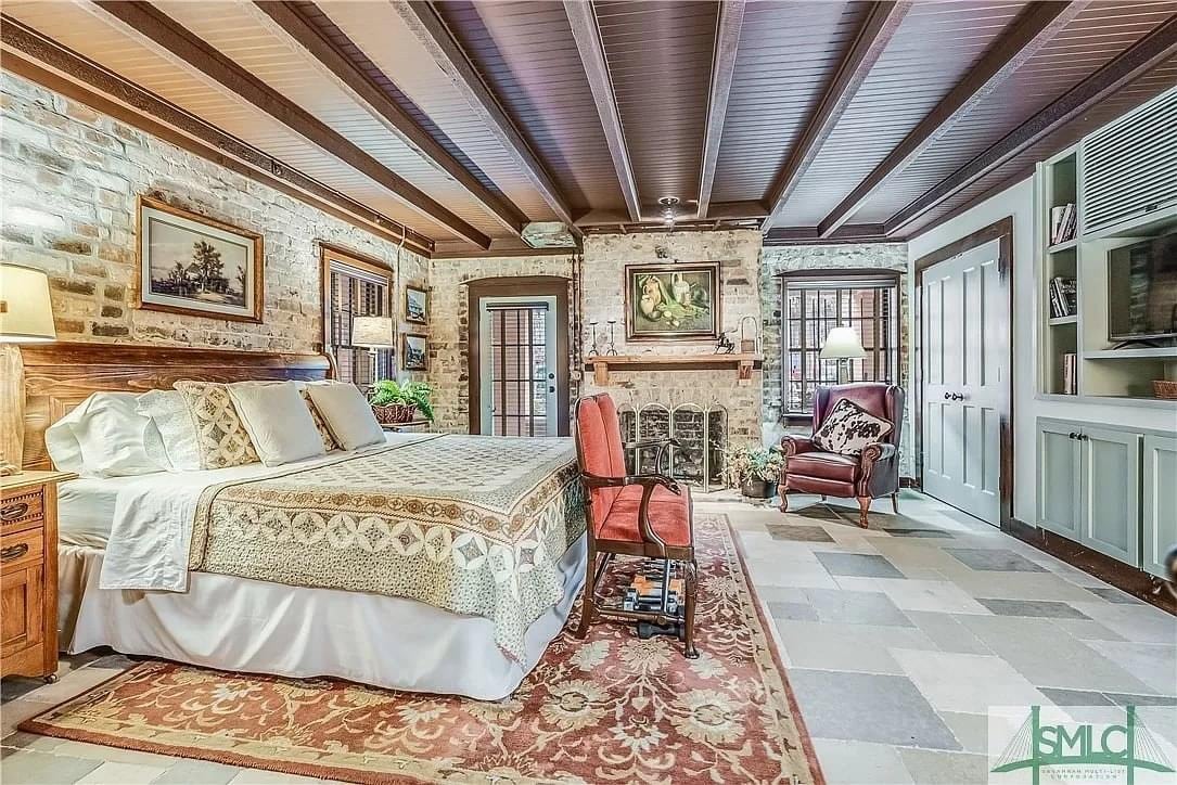 1728665253_189_1868-Historic-House-For-Sale-In-Savannah-Georgia-8212-Captivating.jpeg
