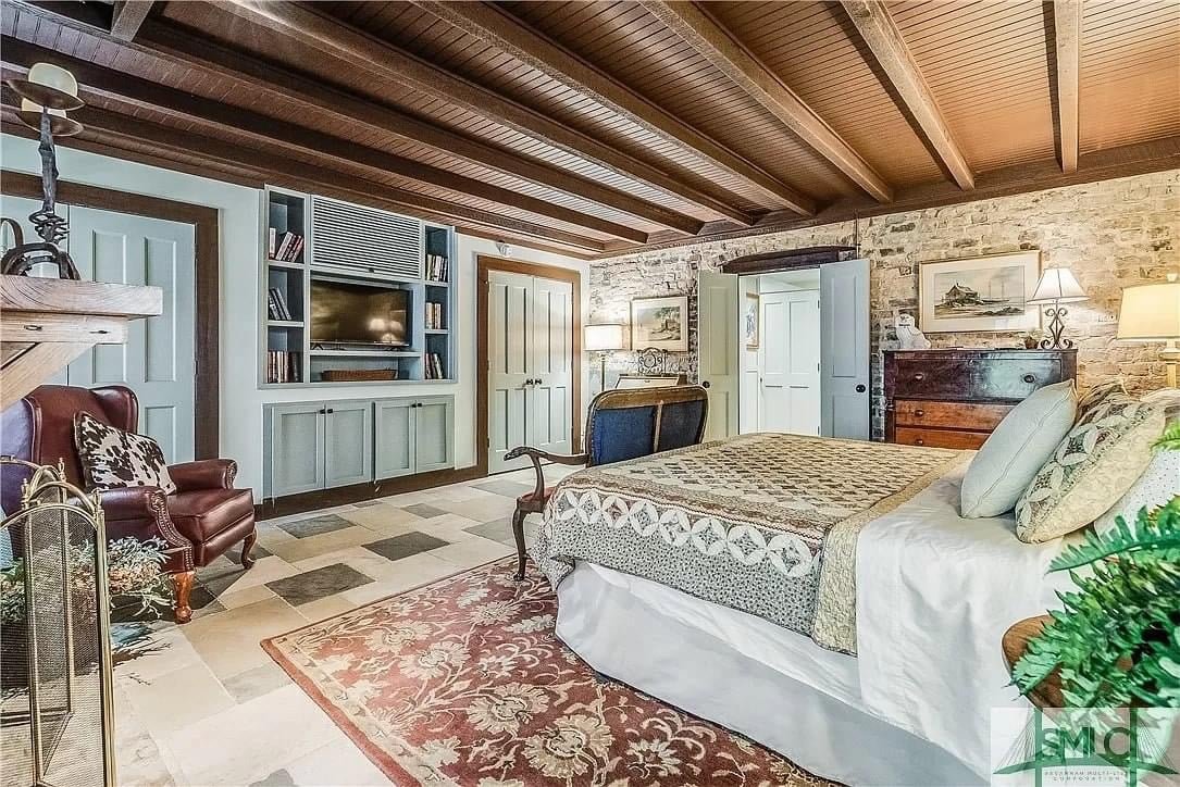 1728665253_313_1868-Historic-House-For-Sale-In-Savannah-Georgia-8212-Captivating.jpeg