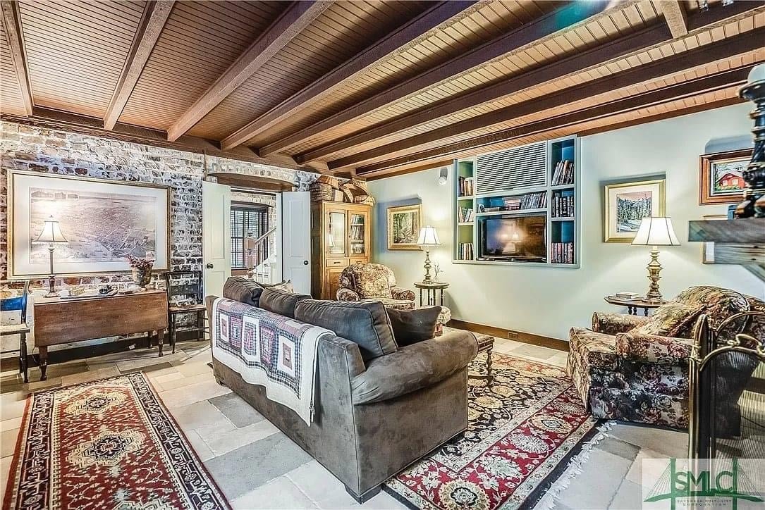 1728665254_524_1868-Historic-House-For-Sale-In-Savannah-Georgia-8212-Captivating.jpeg