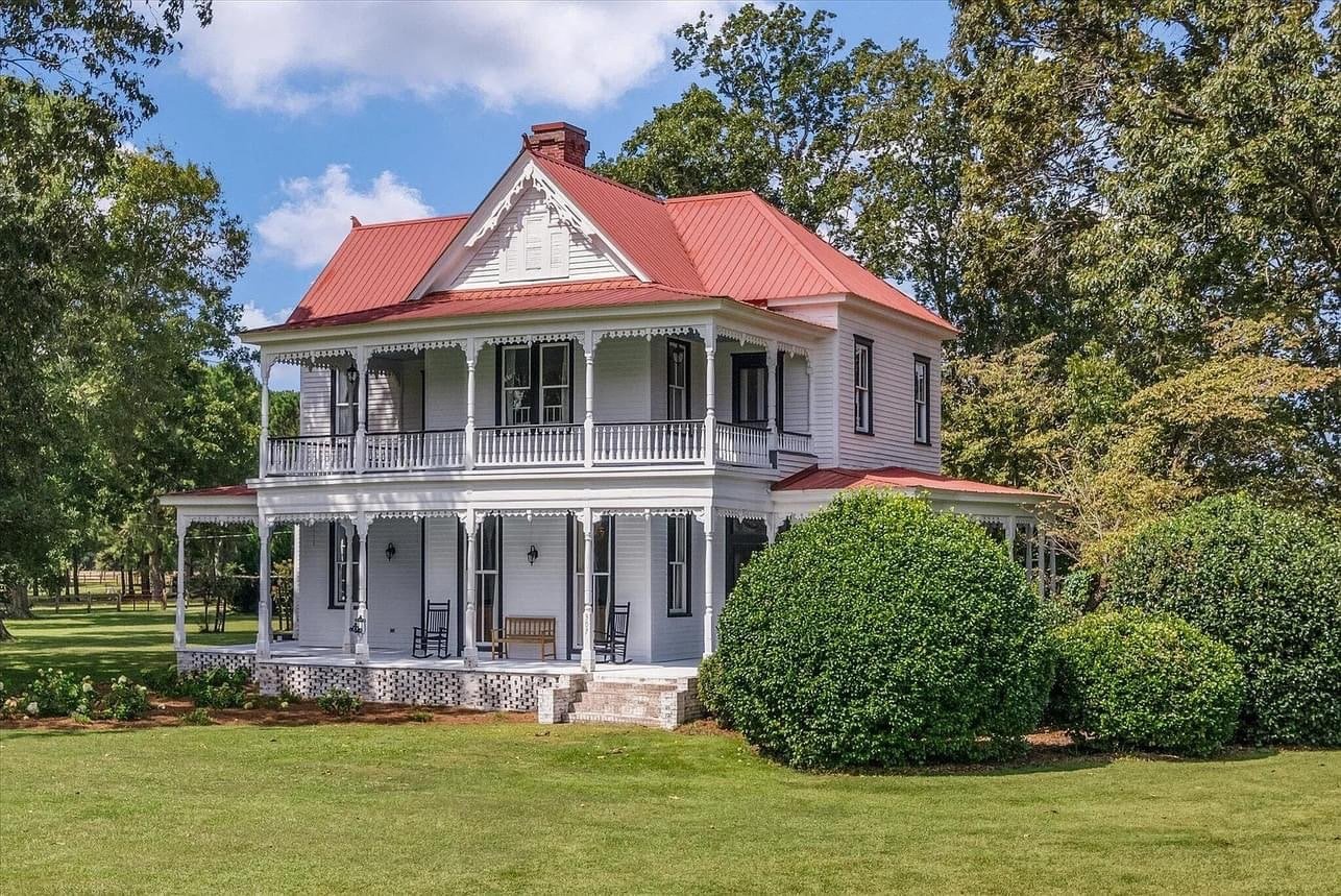 1728666626_999_1893-Victorian-In-Cameron-South-Carolina-8212-Captivating-Houses.jpeg