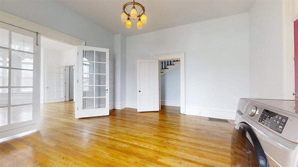 64934e2de5055eb3ad9d15a1ca3df52e-uncropped_scaled_within_1344_1008