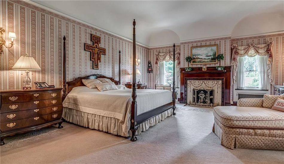 1747676696_247_1905-Kelly-House-by-McClure-amp-Spahr-Reduced-to-45M.jpg