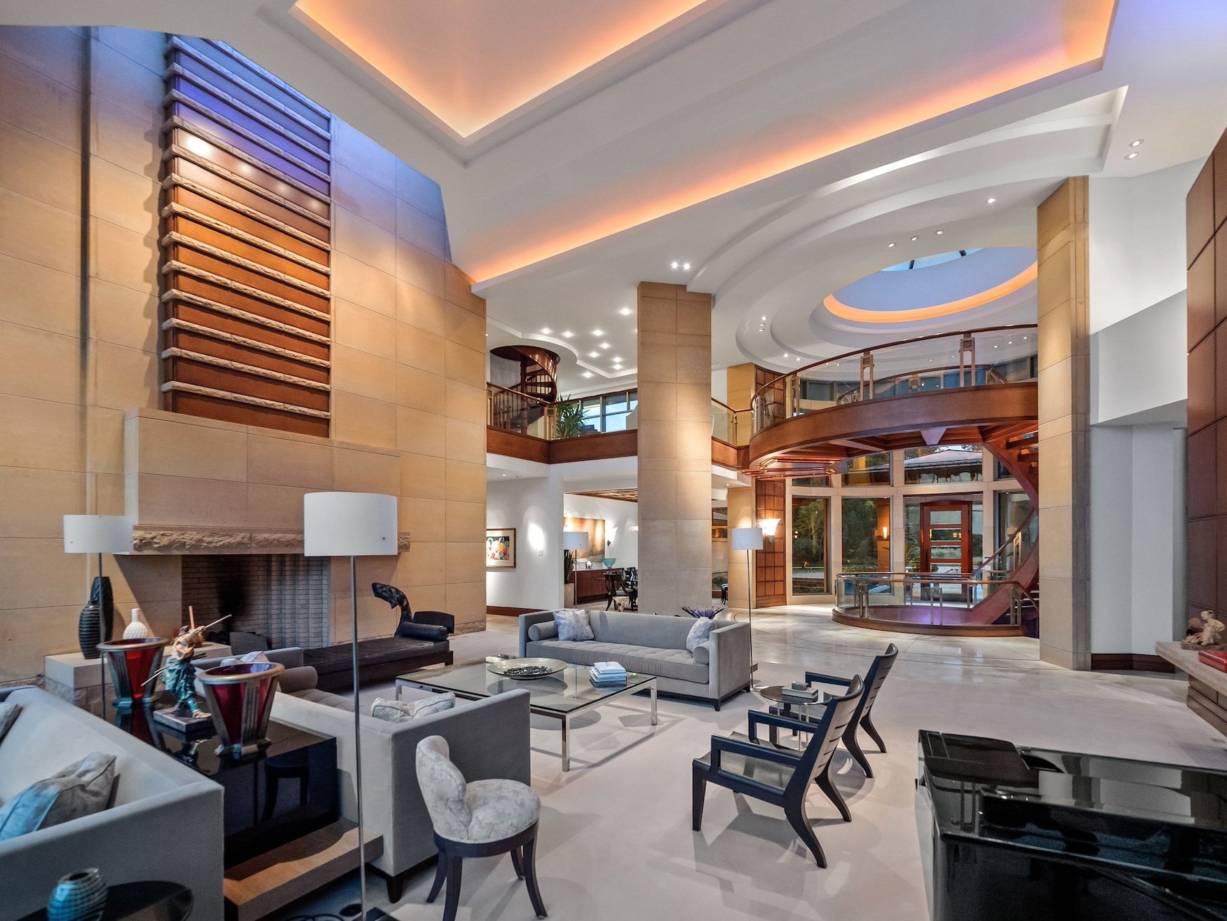 1753277073_39_999-Million-Cass-Lake-Contemporary-Retreat-Designed-by-Architect-Lou.jpg
