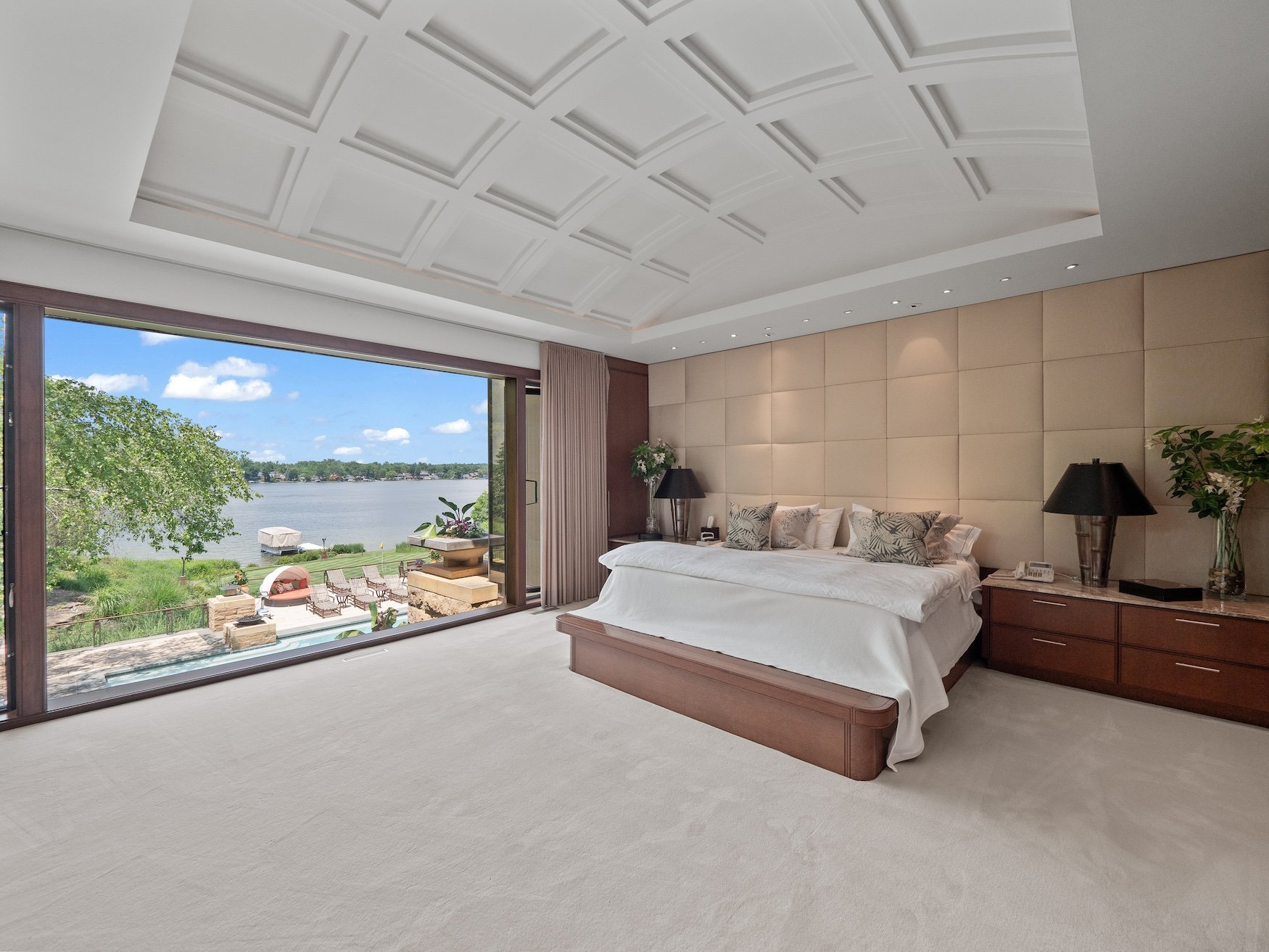 1753277106_237_999-Million-Cass-Lake-Contemporary-Retreat-Designed-by-Architect-Lou.jpg