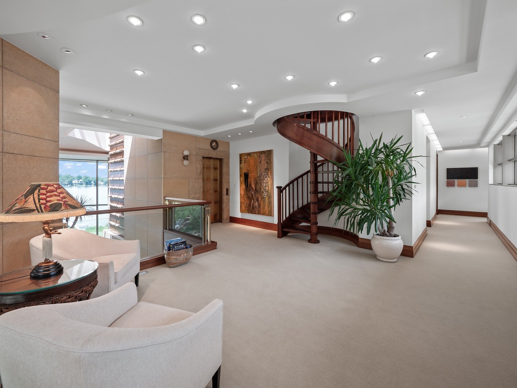 1753277141_948_999-Million-Cass-Lake-Contemporary-Retreat-Designed-by-Architect-Lou.jpg