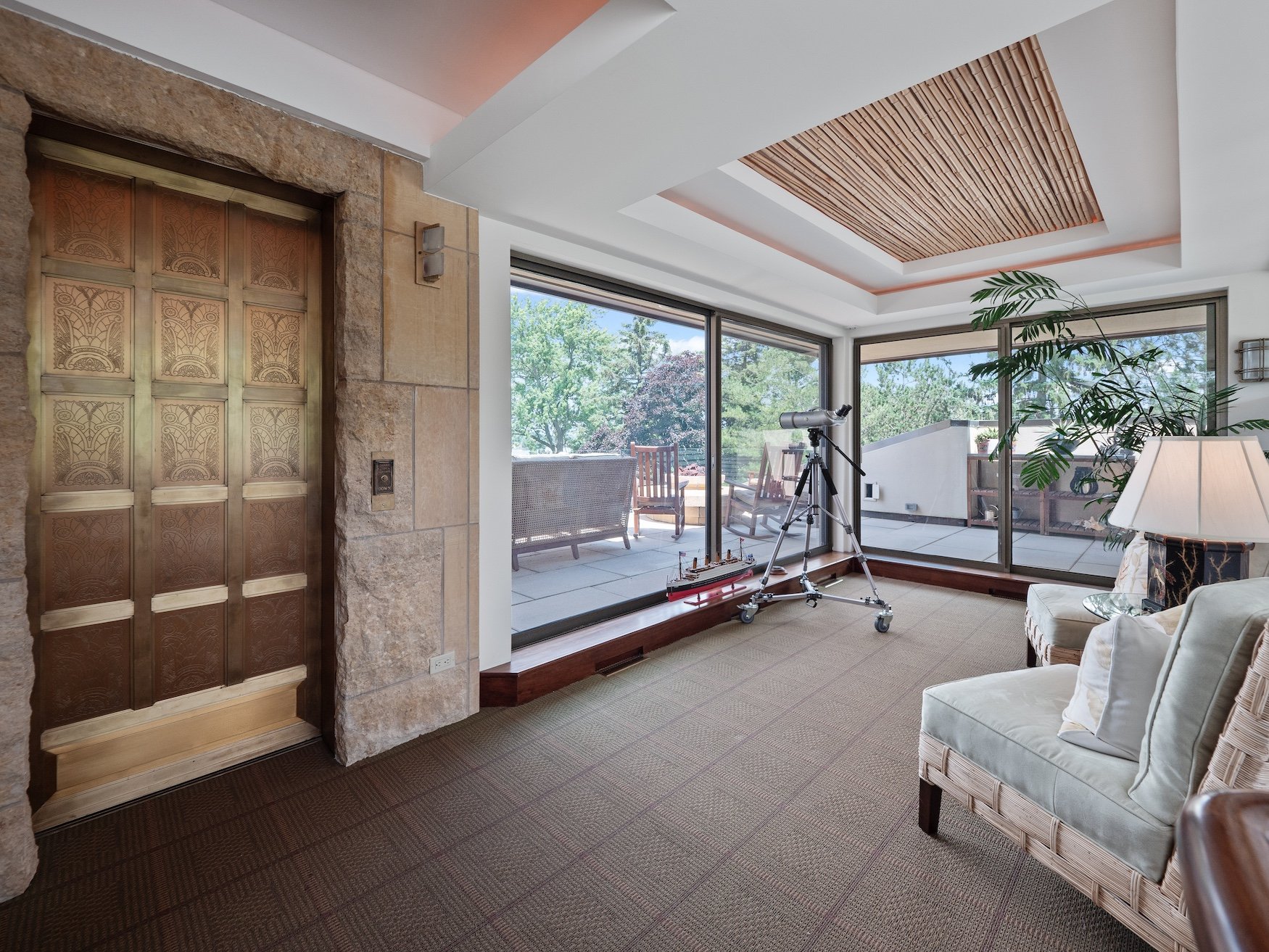 1753277147_314_999-Million-Cass-Lake-Contemporary-Retreat-Designed-by-Architect-Lou.jpg