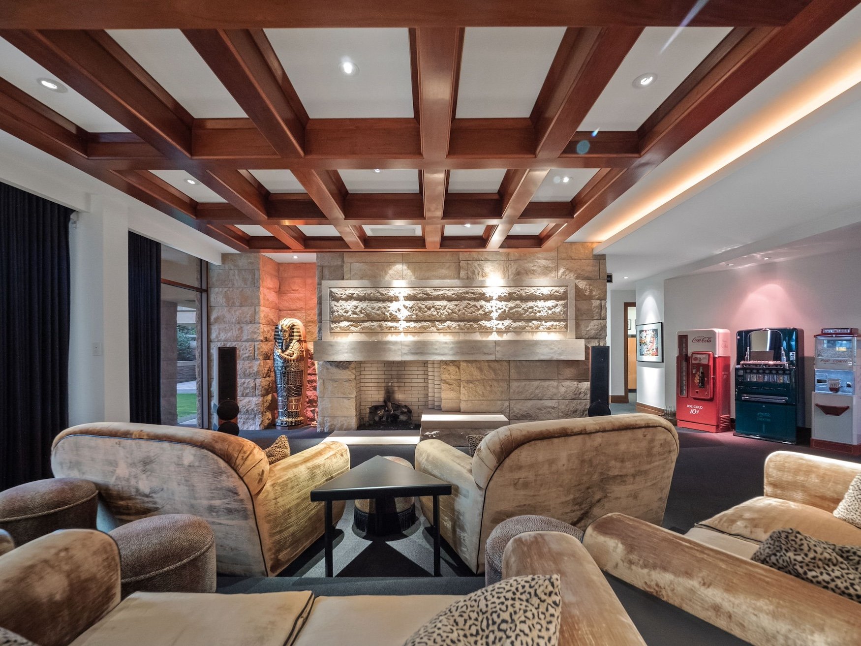 1753277164_997_999-Million-Cass-Lake-Contemporary-Retreat-Designed-by-Architect-Lou.jpg