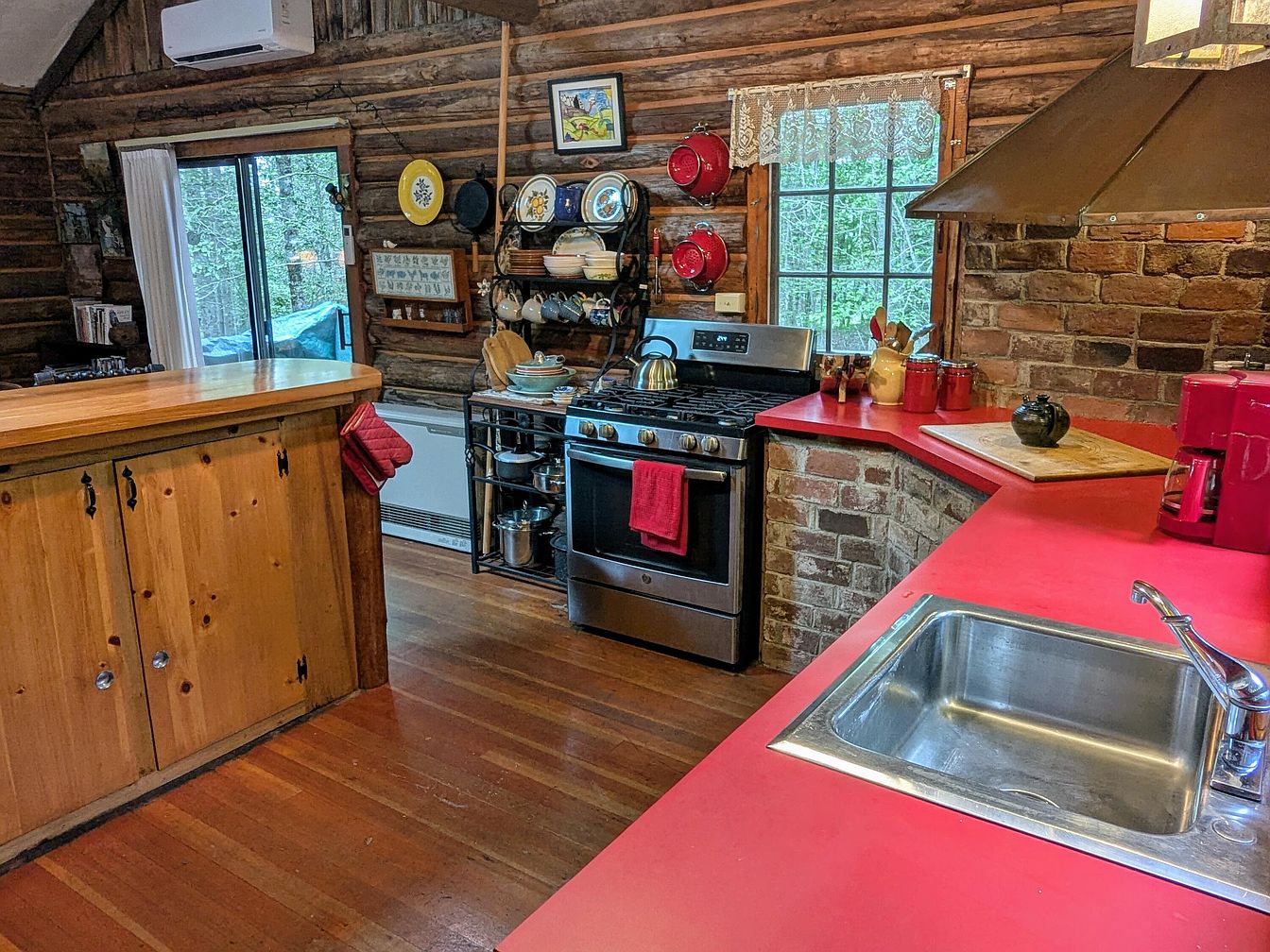 f635079e0367973702bbae5aa658adf5-uncropped_scaled_within_1344_1008