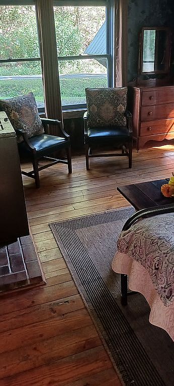 6d6919fdab4ad0ecea23c71b3af1a437-uncropped_scaled_within_1344_1008