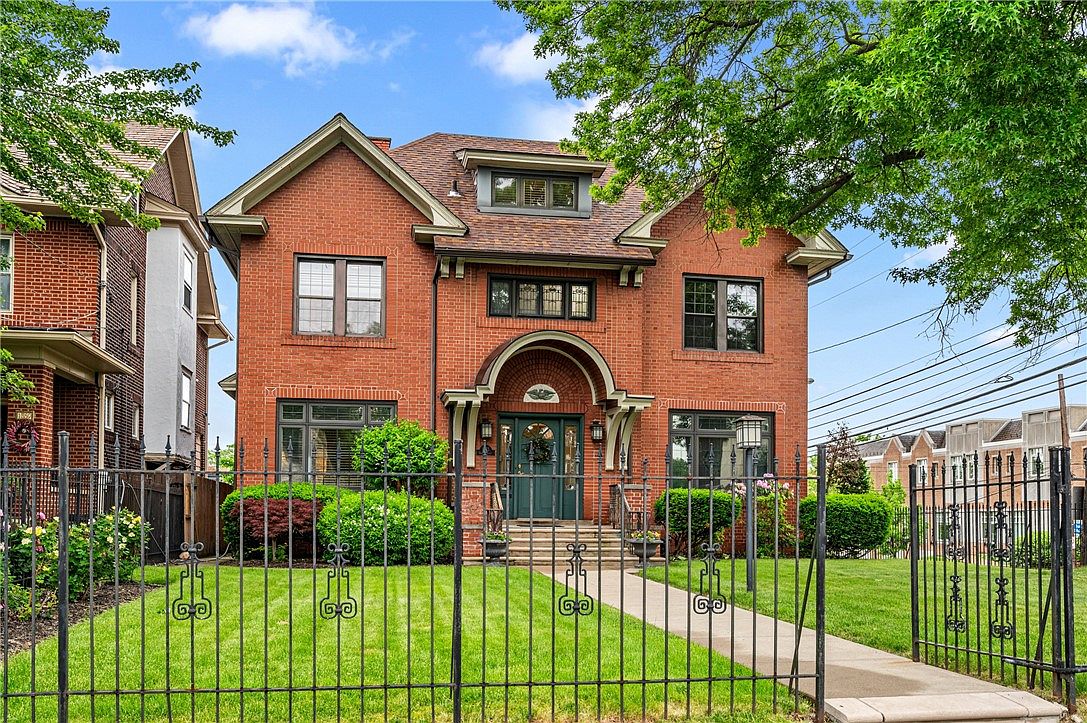 1363 Shady Ave, Pittsburgh, PA 15217