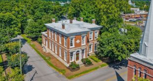 296 S Main St, Russellville, KY 42276