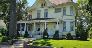 409 N Esplanade St, Leavenworth, KS 66048