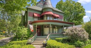 414 S 6th St, Goshen, IN 46526