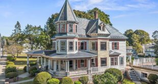 7 Oneil St, Hudson, MA 01749