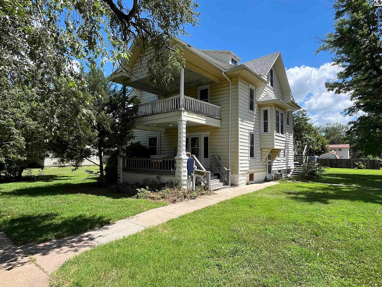 001-825-s-ash-st-mcpherson-ks-67460