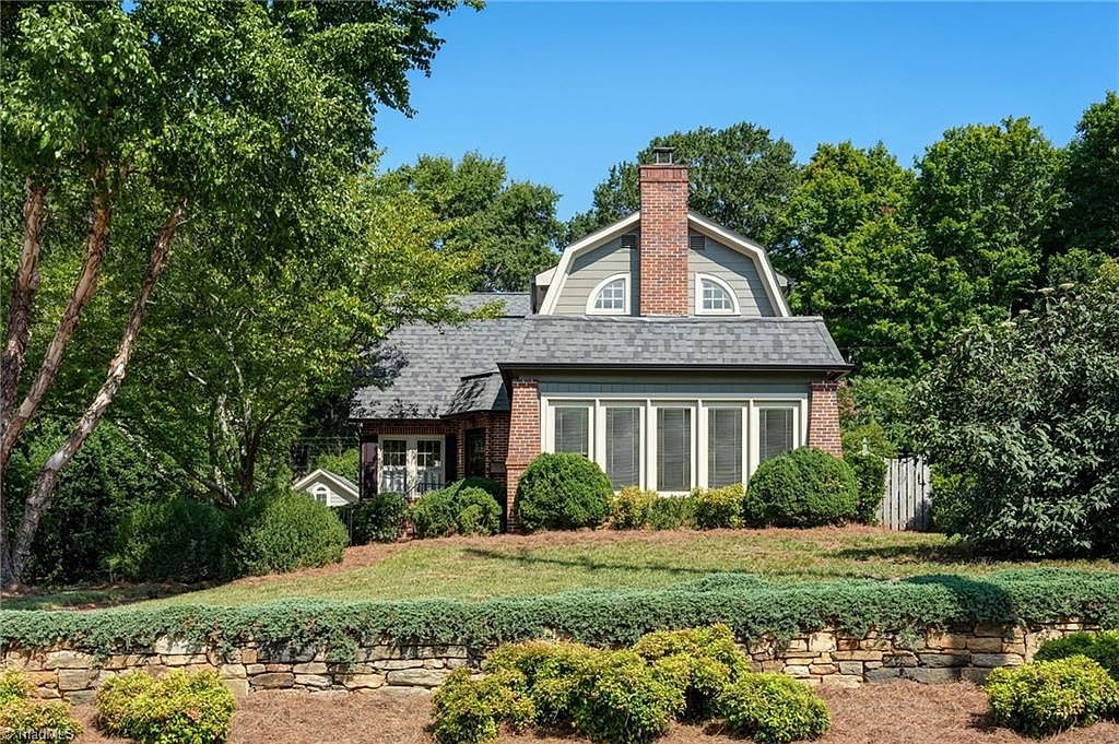 618 Parkway Blvd, Reidsville, NC 27320