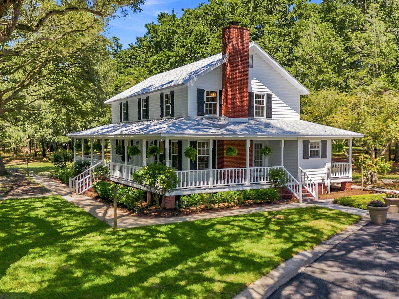 6302 Highway 165, Ravenel, SC 29470