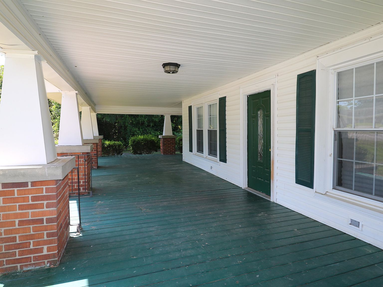 302 S Main St., Lake View, SC 29563