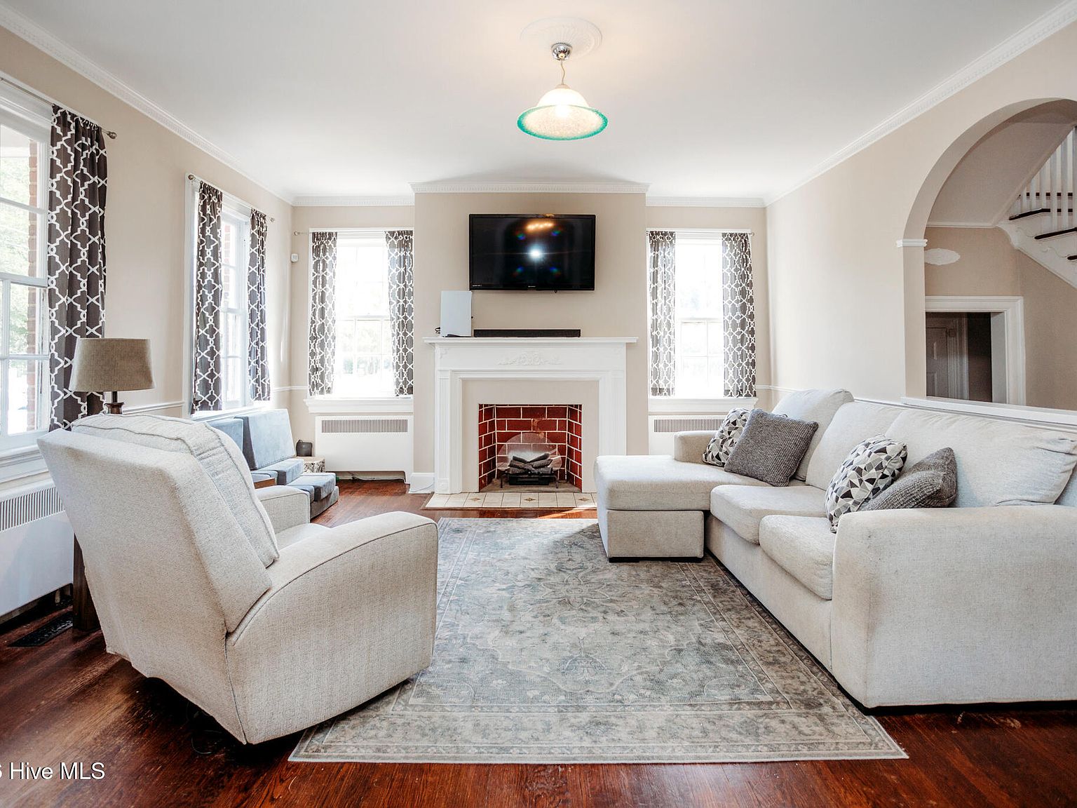 302 Tarboro Street NE