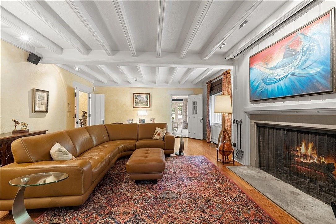 430 Woodland Rd, Sewickley, PA 15143