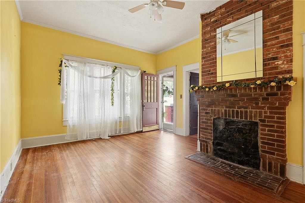 103 N Franklin St, Reidsville, NC 27320