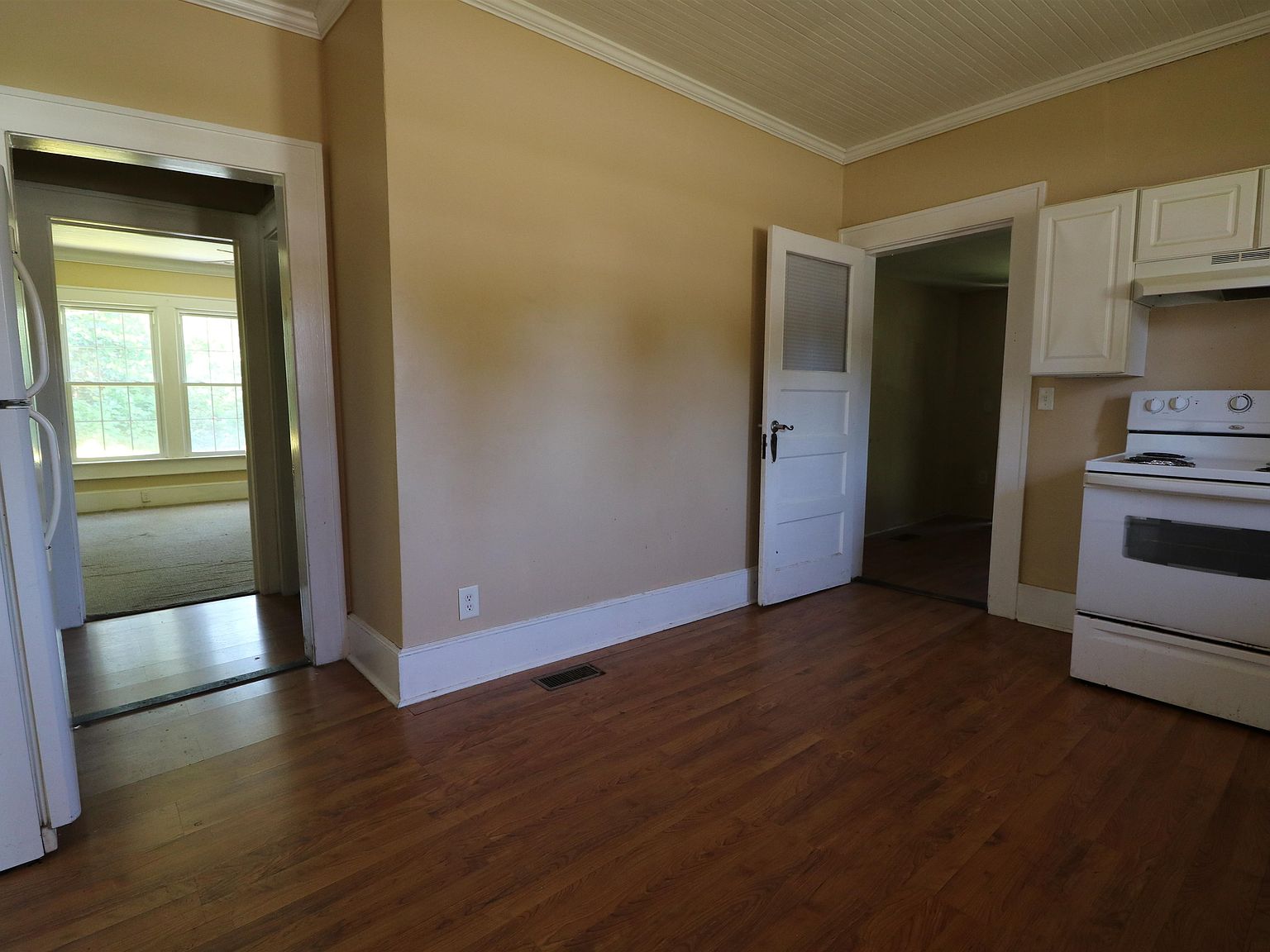302 S Main St., Lake View, SC 29563